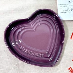 Le Creuset Heart Shaped Spoon Rest